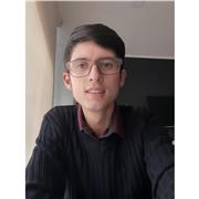 Profesional en derecho ofrece clases en ciencias políticas